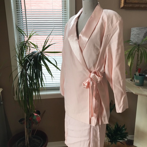 Plus size special occasion 2 pce suit - Picture 1 of 2